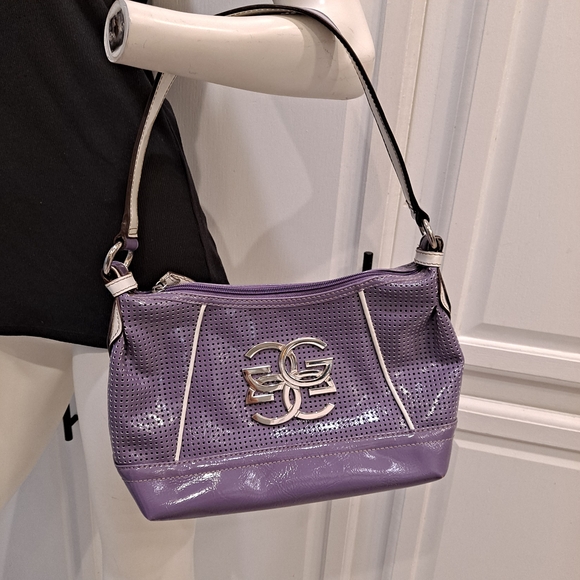 Chic Lavender Shoulder Bag with Logo Accent - Picture 1 of 10